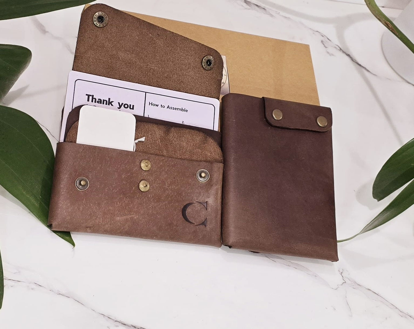 Minimalist Sticthless Passport Wallets